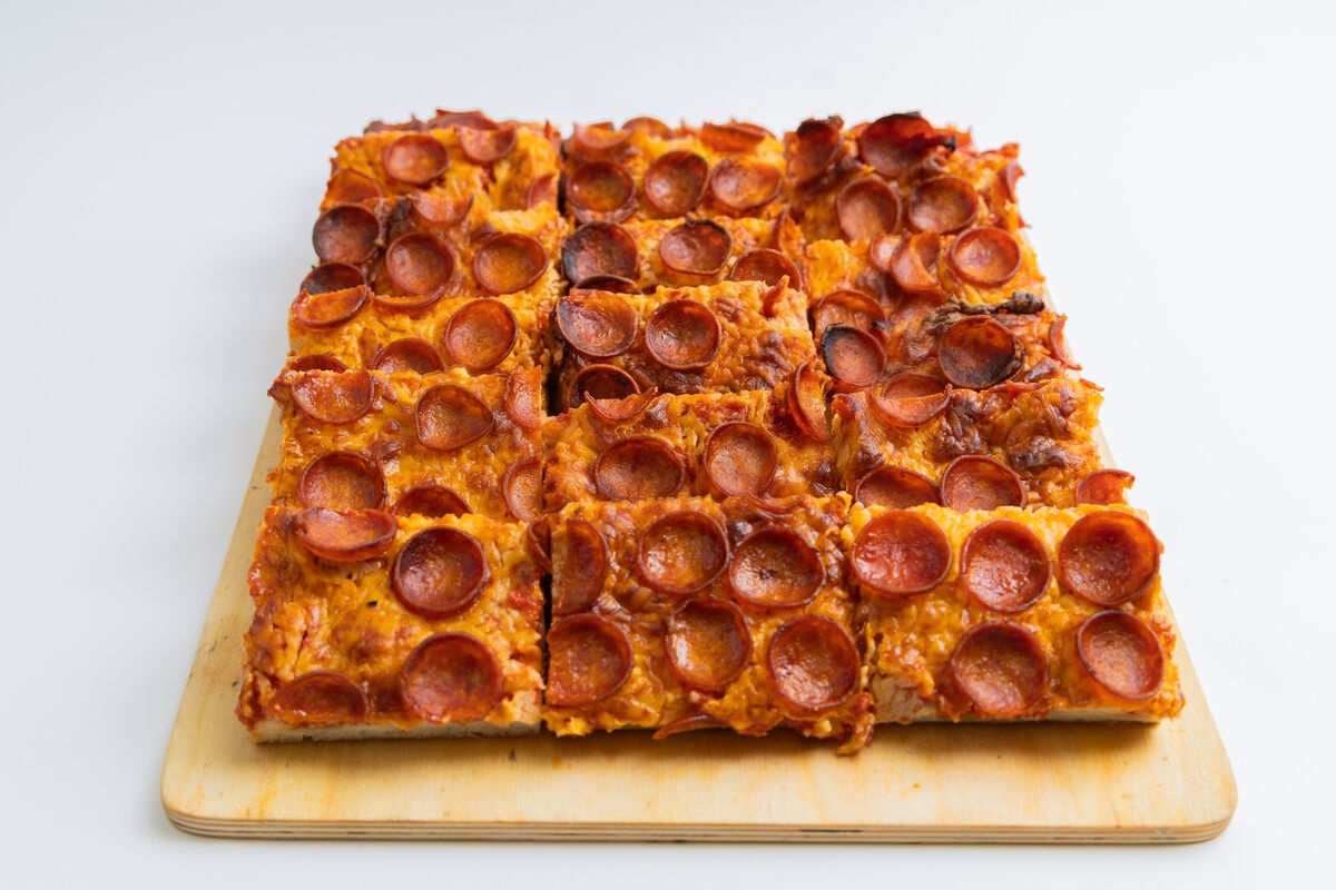 Pizza Pepperoni sicilien