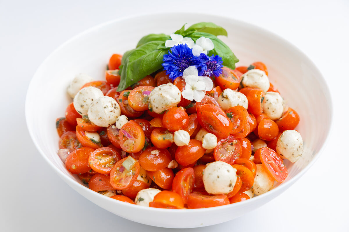 Salade de tomates cerises et bocconcini