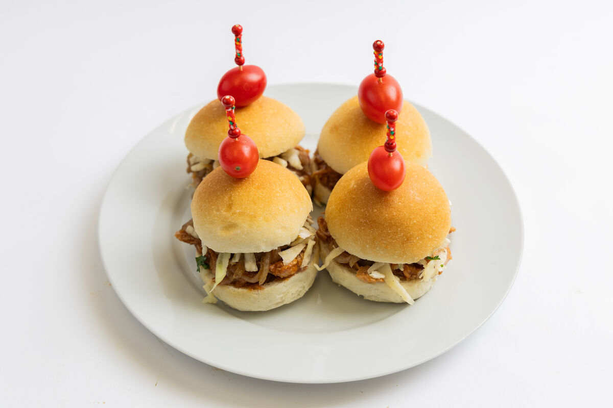 Mini-burgers au porc effiloché BBQ