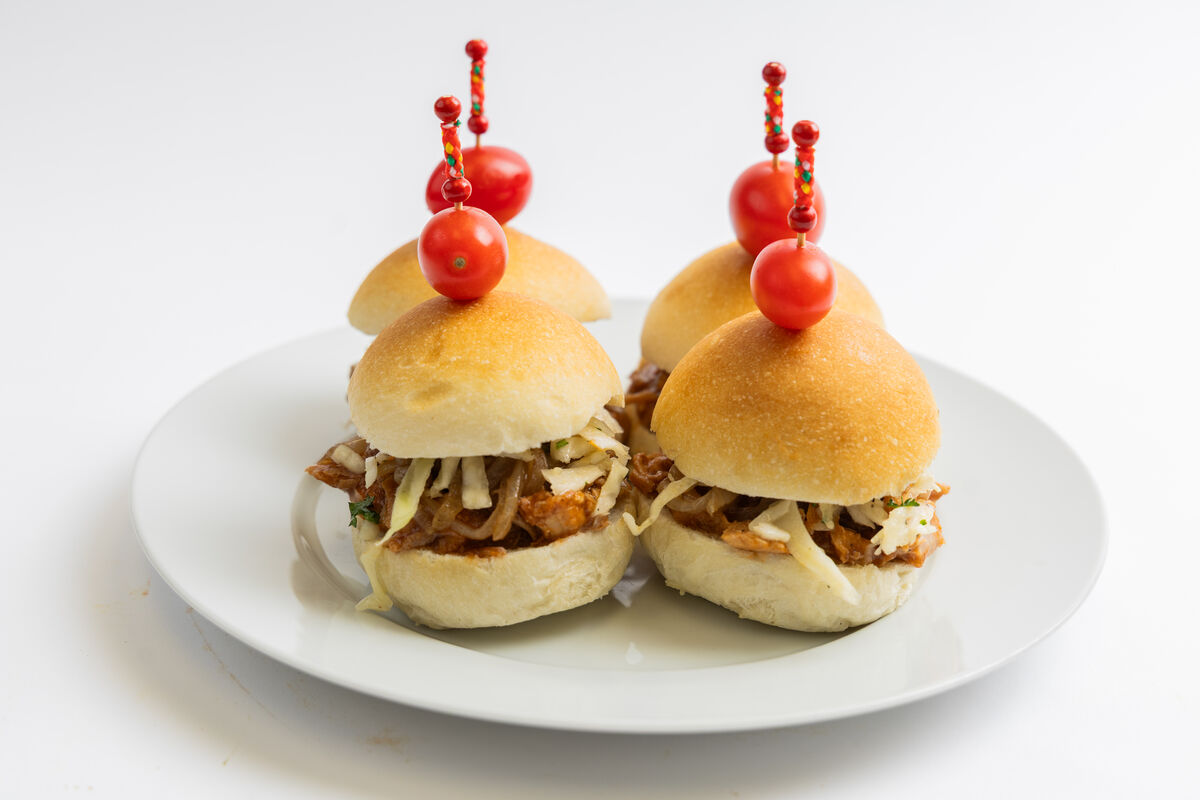 Mini-burgers au porc effiloché BBQ